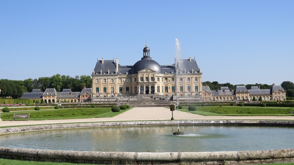 The Chateau on its raised platform from the Rond d’Eau