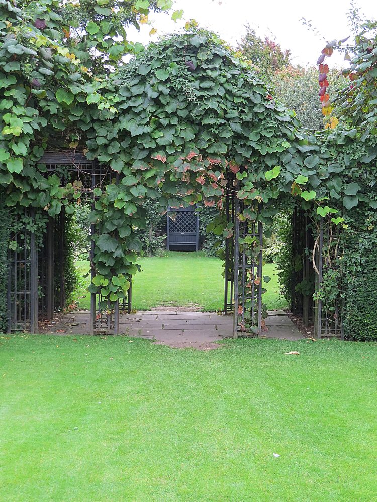 The Arch through to the Oval Garden