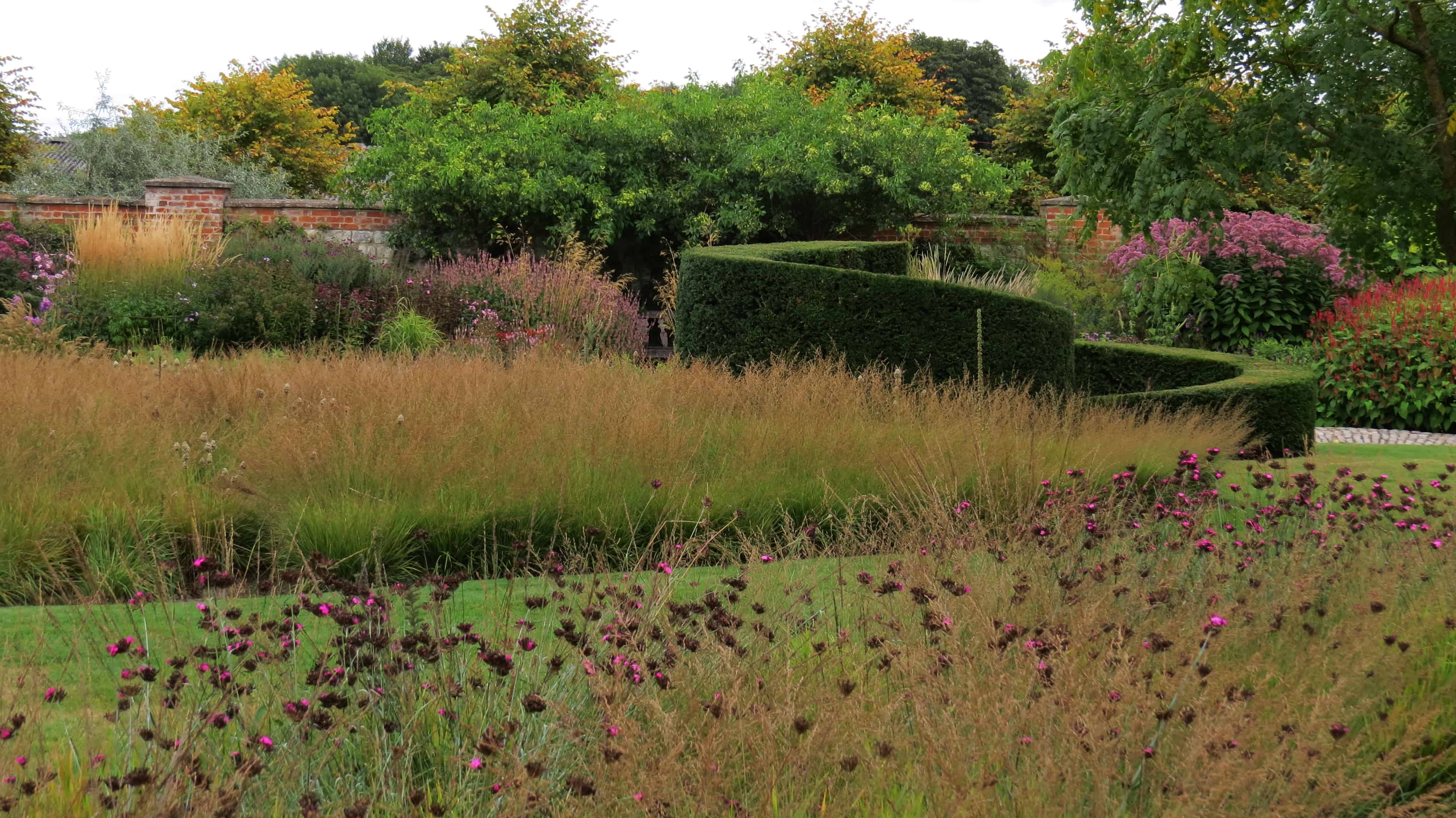 Bury Court Piet Oudolf s Courtyard Garden The Garden Visitor